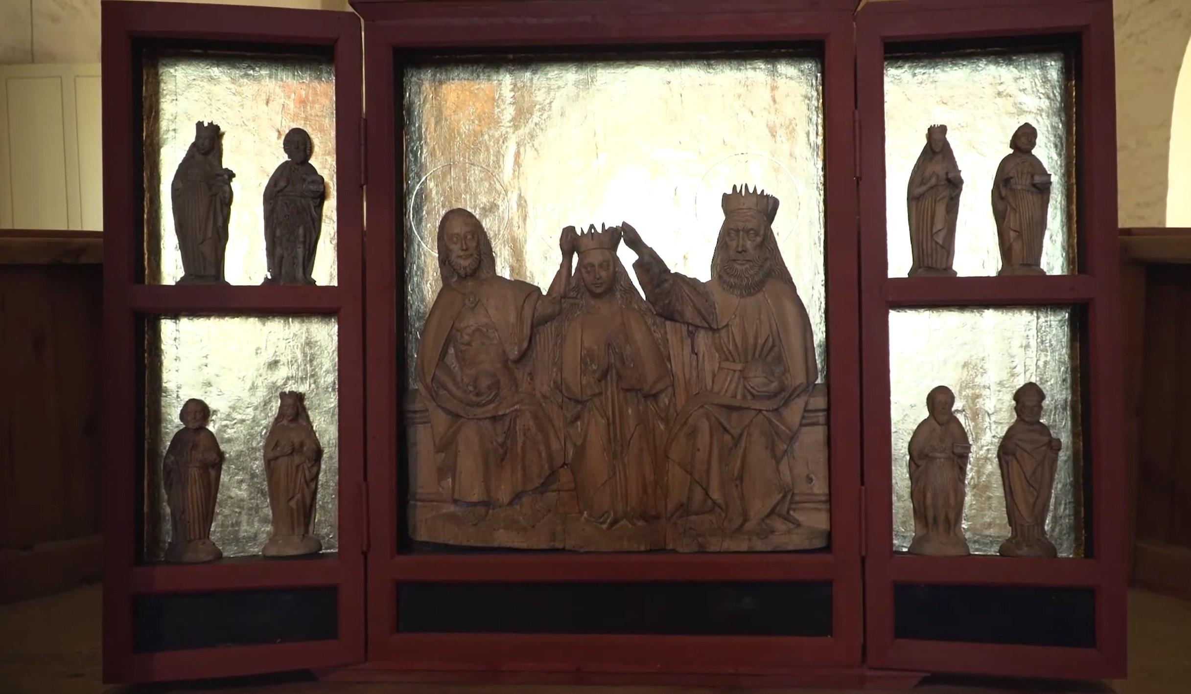 Der Flügelaltar aus der alten Zirtower Kirche